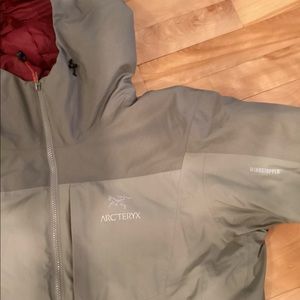 Arc’eryx Atom LT hoody, Men’s Large
